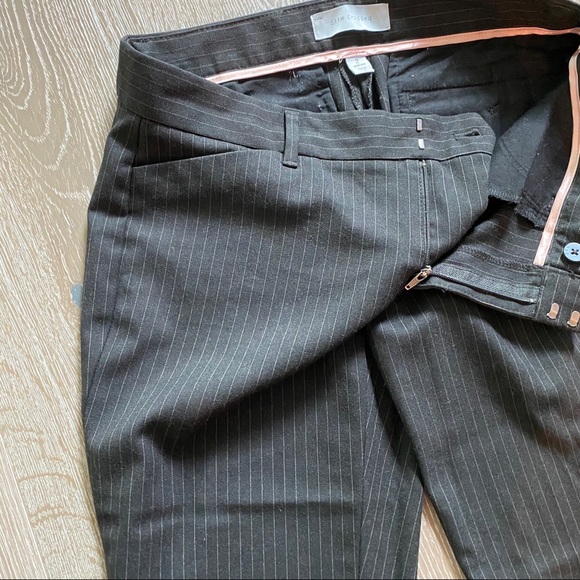 GAP Slim Cropped Pinstripe Pants - Picture 5 of 9